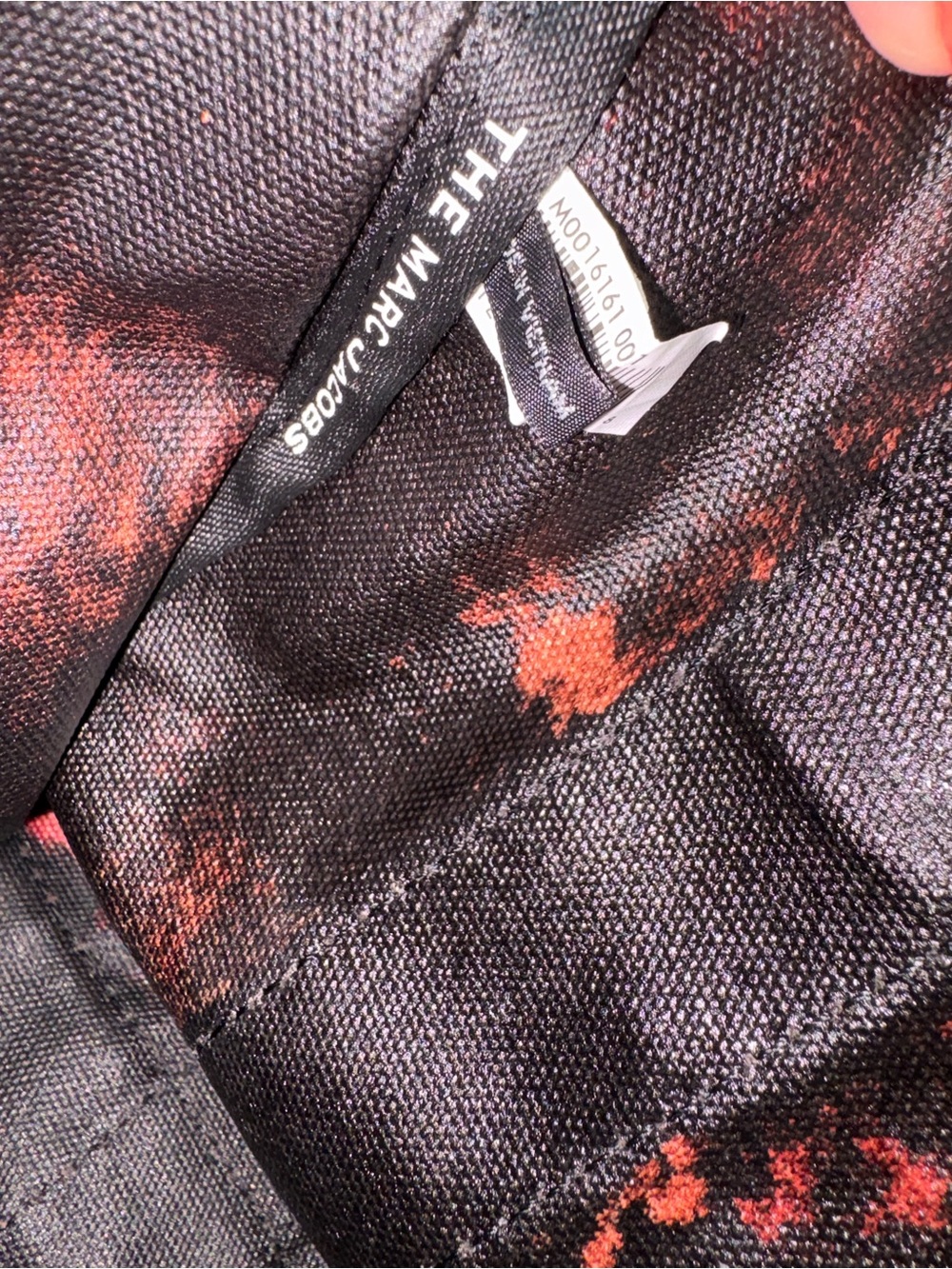 Medium Marc Jacobs Berry Skittles Splatter The Tote Bag - Picture 10 of 14